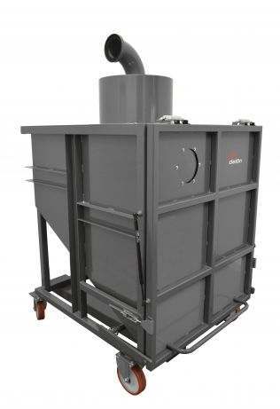 High collection capacity pre-separator